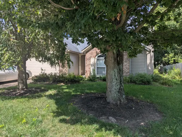 590 New London DR, Greenwood, IN 46142