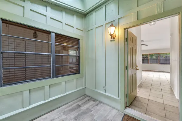 5015 BARRINGTON CIR #201, Sarasota, FL 34234