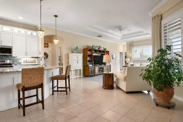 264 DAHLIA CT, Bradenton, FL 34212