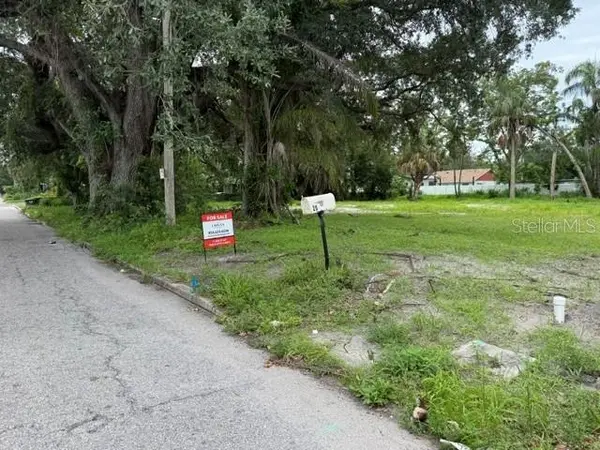 200 11TH AVE E, Bradenton, FL 34208