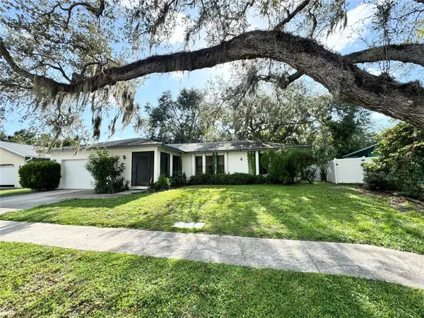 2558 WOOD OAK DRIVE, Sarasota, FL 34232