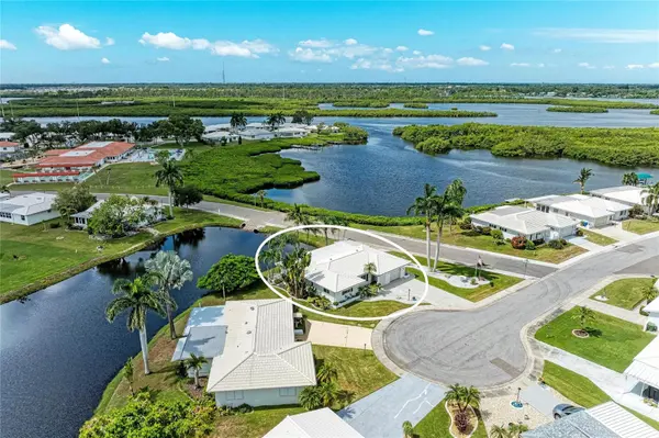 4006 JOYCE DR, Bradenton, FL 34208