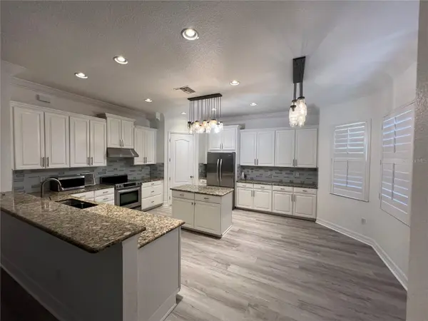 8328 PRESTBURY DR, Orlando, FL 32832