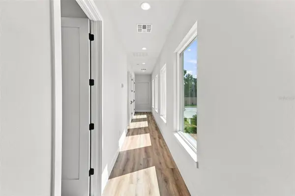 561 N THOMPSON RD, Apopka, FL 32712