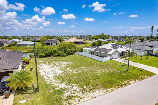 623 NE 7TH TER, Cape Coral, FL 33909