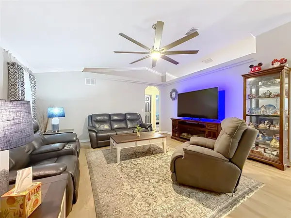 1 REDWOOD RUN CT, Ocala, FL 34472