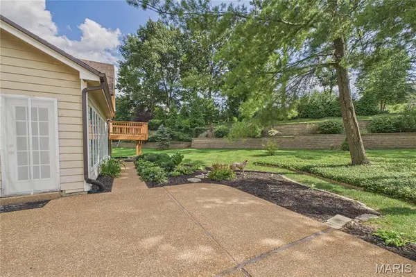 14292 Cedar Springs DR, Chesterfield, MO 63017