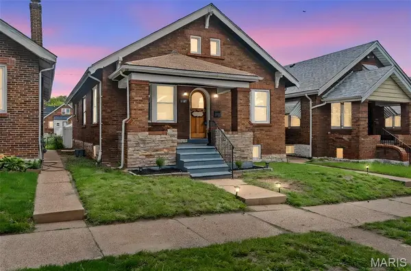 4709 Penrose ST, St Louis, MO 63115