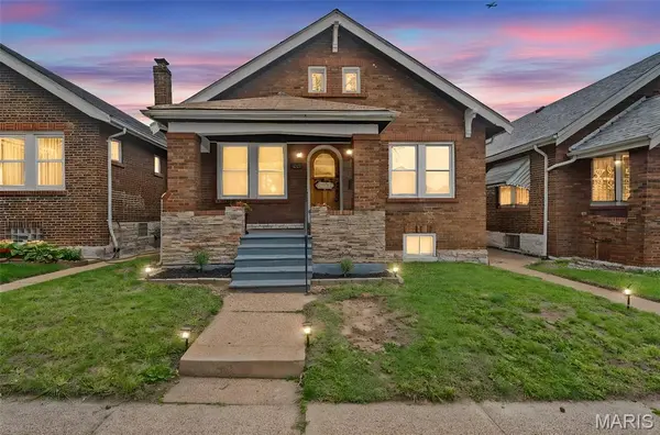 4709 Penrose ST, St Louis, MO 63115
