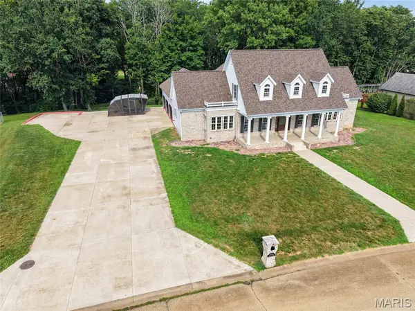 412 Willow Creek DR, Farmington, MO 63640