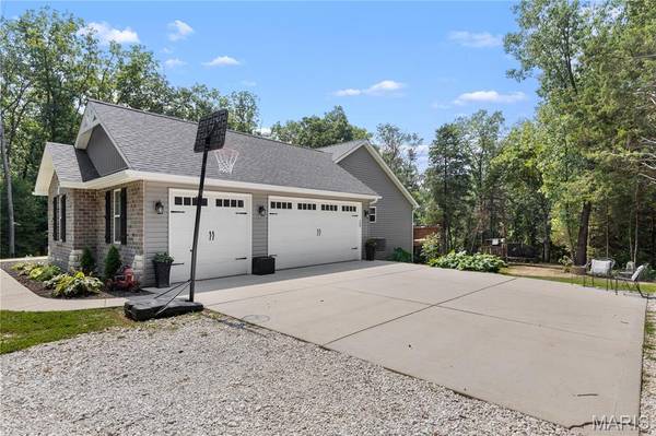 27287 Sunnyside RD, Warrenton, MO 63383