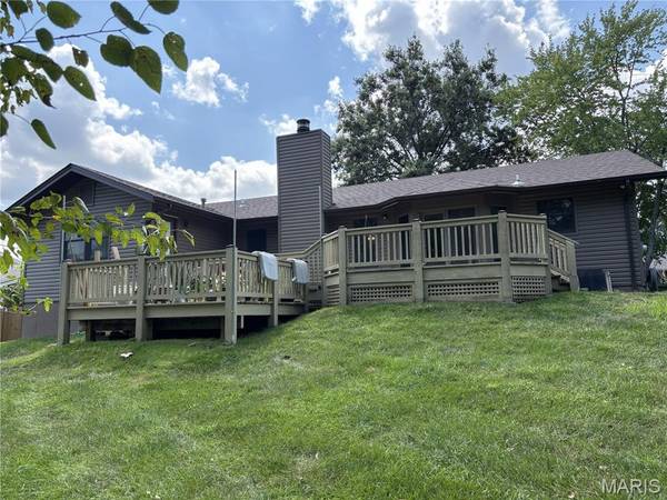 8 Ardwick DR, St Peters, MO 63376