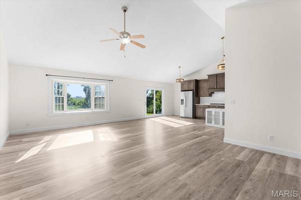 4609 Fountain Brook DR, Waterloo, IL 62298