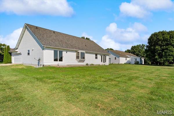 4609 Fountain Brook DR, Waterloo, IL 62298
