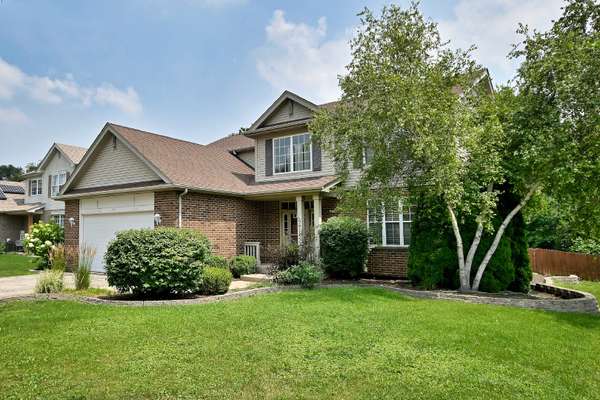 771 Bluebonnet CT, Aurora, IL 60505