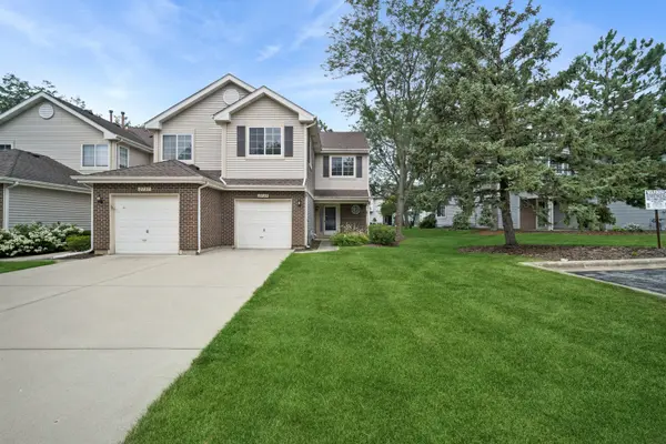 2739 Odlum DR, Schaumburg, IL 60194