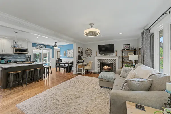 8616 W 144th. ST W, Orland Park, IL 60462