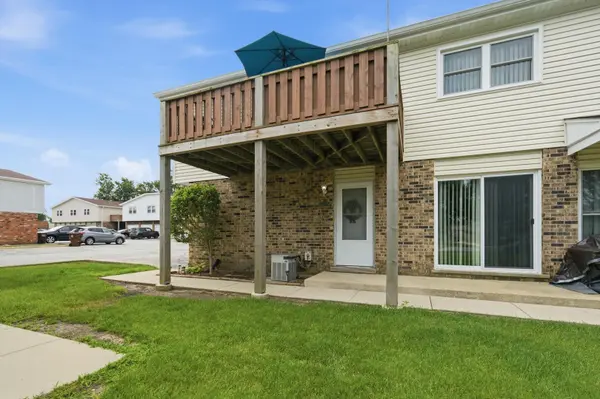 19508 115th AVE #D, Mokena, IL 60448