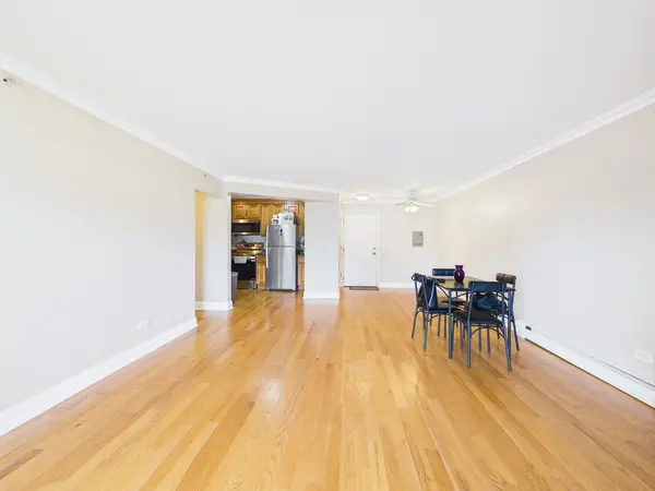 2210 S GOEBBERT RD #226, Arlington Heights, IL 60005