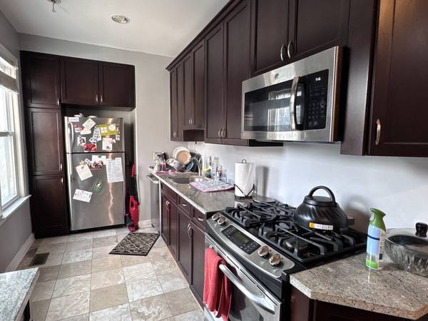 2552 N Southport AVE #1R, Chicago, IL 60614