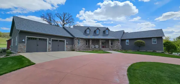 24020 CTY  RD 17, Winona, MN 55987