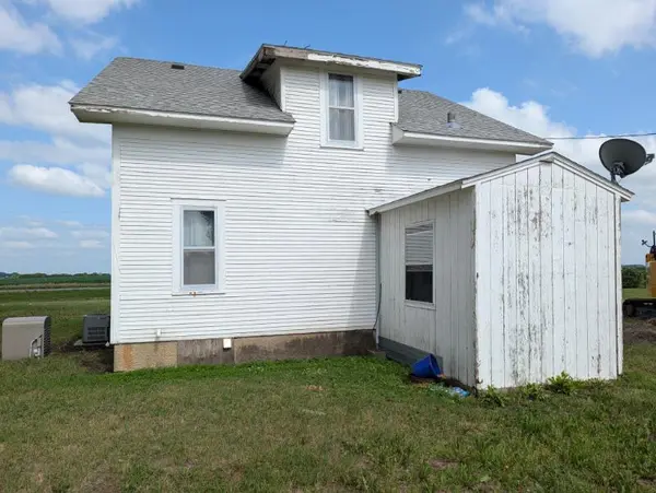 21509 600th AVE, Wells, MN 56097