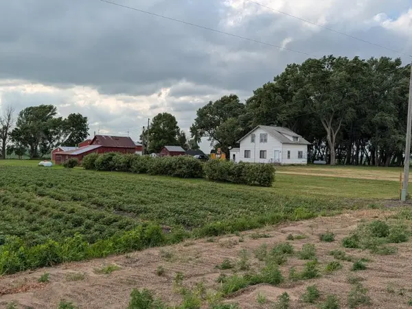 21509 600th AVE, Wells, MN 56097