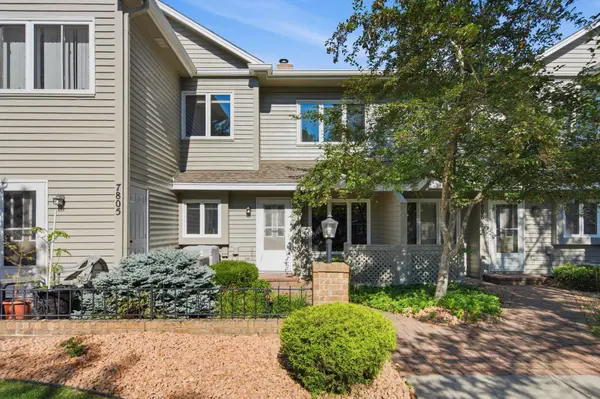 7807 W 110th ST, Bloomington, MN 55438