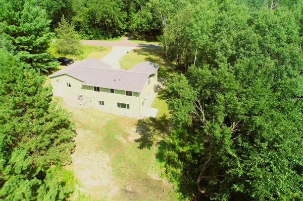 2158 100th ST, Somerset, WI 54025
