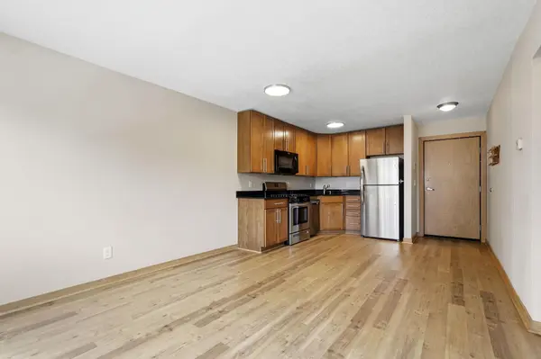 2532 1st AVE S #S301, Minneapolis, MN 55404