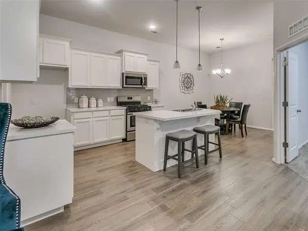9580 SW 25th ST, Oklahoma City, OK 73128