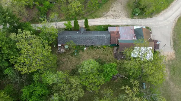2549 W 4TH AVE, Grand Marsh, WI 53936