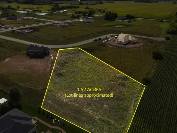 ROSE MEADOW LN #16, Grand Chute, WI 54913