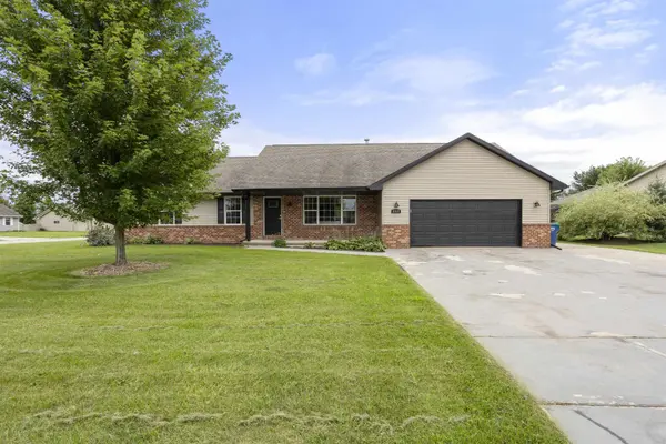 803 MYSTIC CT, De Pere, WI 54115