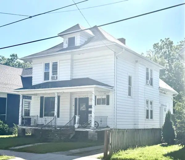 341 SARATOGA AVE, Oshkosh, WI 54901