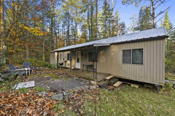 W15055 POACHERS RUN LN, Athelstane, WI 54104-0000