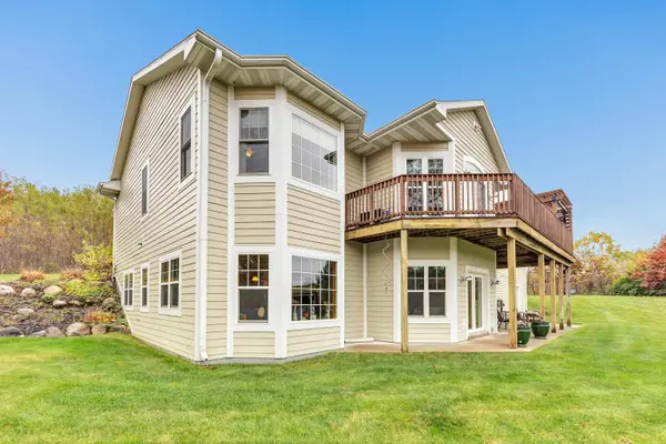 4006 ELKINS RD, Amherst, WI 54406