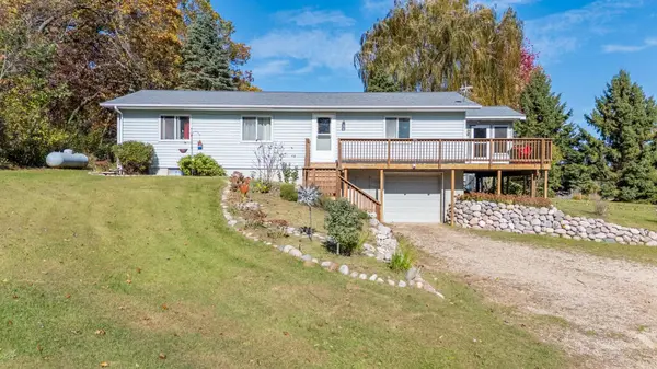 N4503 17TH DR, Wild Rose, WI 54982