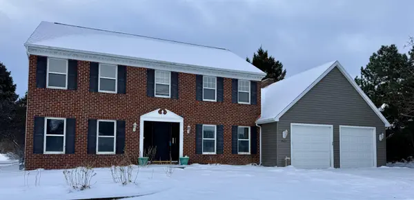 2421 W TWIN WILLOWS DR, Appleton, WI 54914