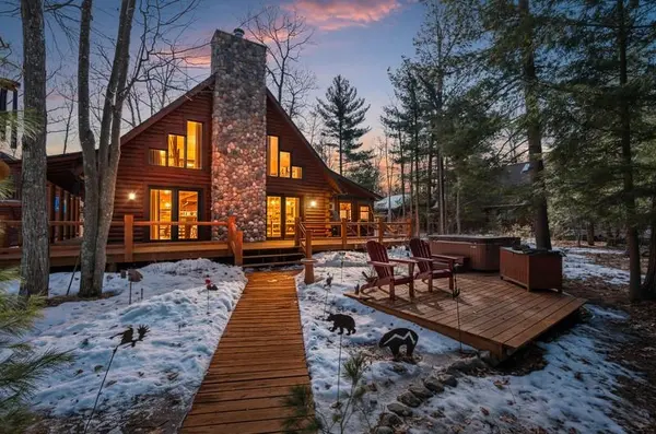 15549 SPUR LN, Mountain, WI 54149