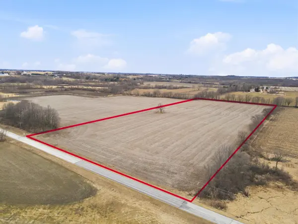 HAYTON RD, New Holstein, WI 53061