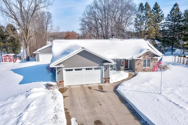 3810 IRVING ST, Marinette, WI 54143
