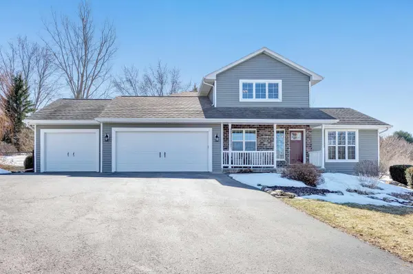W7297 WILD TURKEY LN, Shiocton, WI 54170