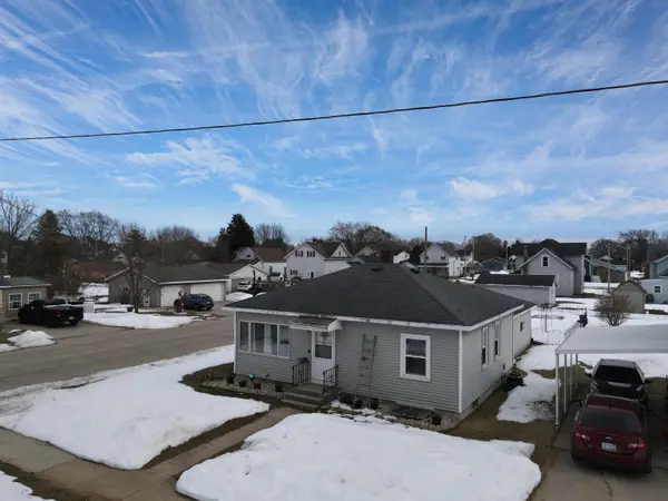 2201 15TH AVE, Menominee, MI 49858