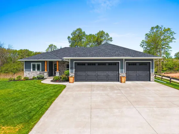 3738 RUSTIC HEIGHTS CT, Howard, WI 54313-6119