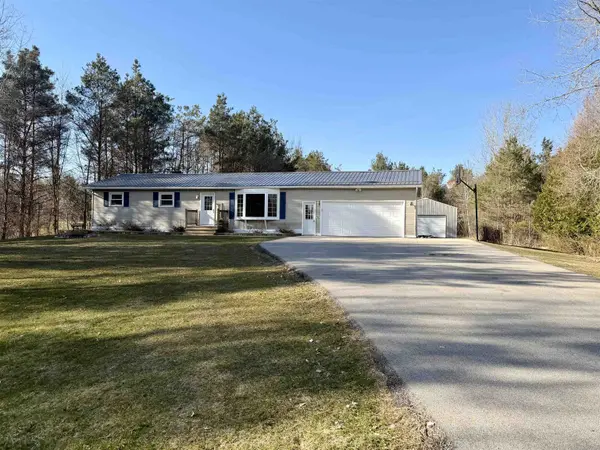 6634 LOWER RD, Sobieski, WI 54171-9790