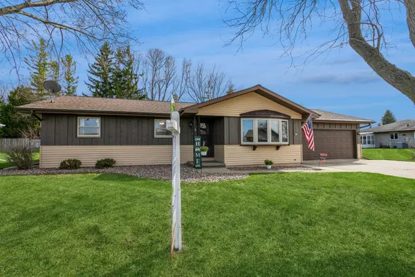 445 LA VESTA CT, Brillion, WI 54110
