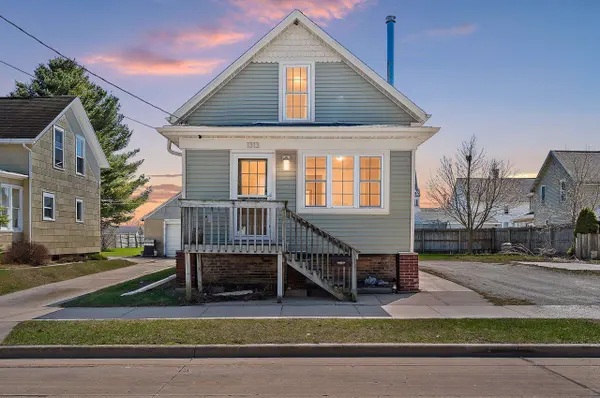 1313 21ST ST, Two Rivers, WI 54241