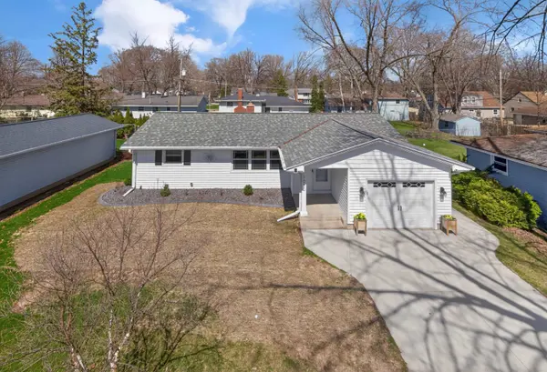 1080 THORNDALE ST, Green Bay, WI 54304-3913