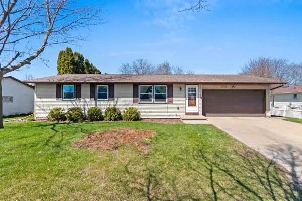 2589 VAN BEEK RD, Green Bay, WI 54311-5512